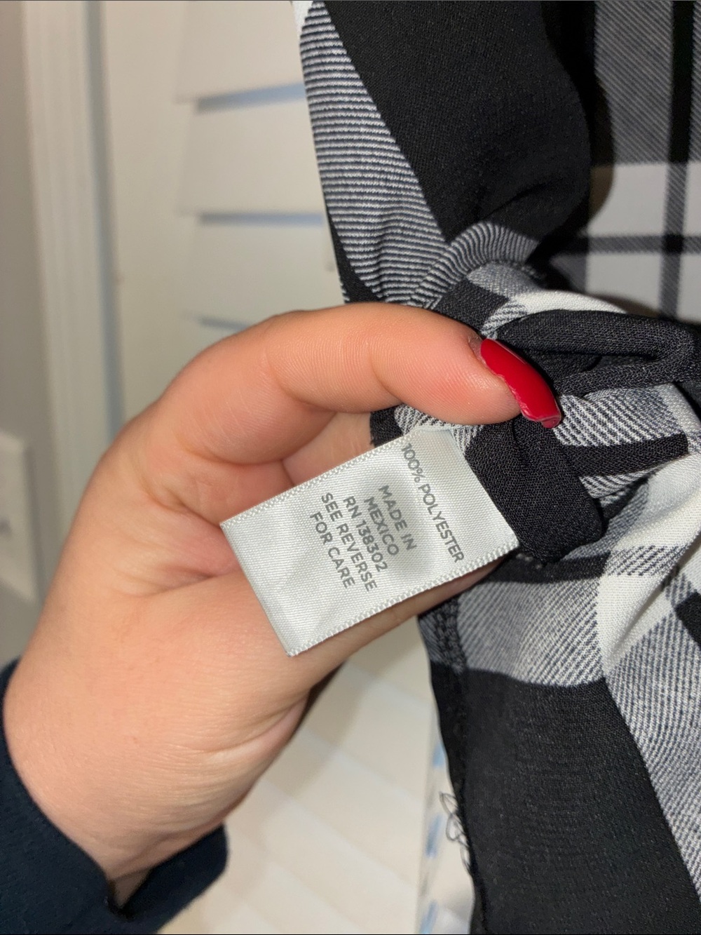 loralette Black and White Plaid Short Sleeve Tunic - Picture 10 of 10